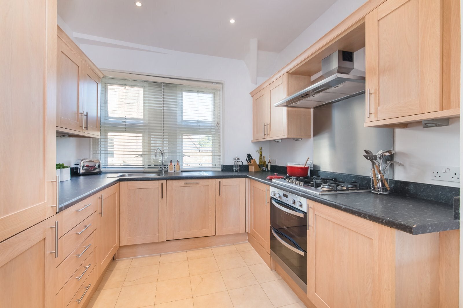 Flat Ebury Street in City of Westminster