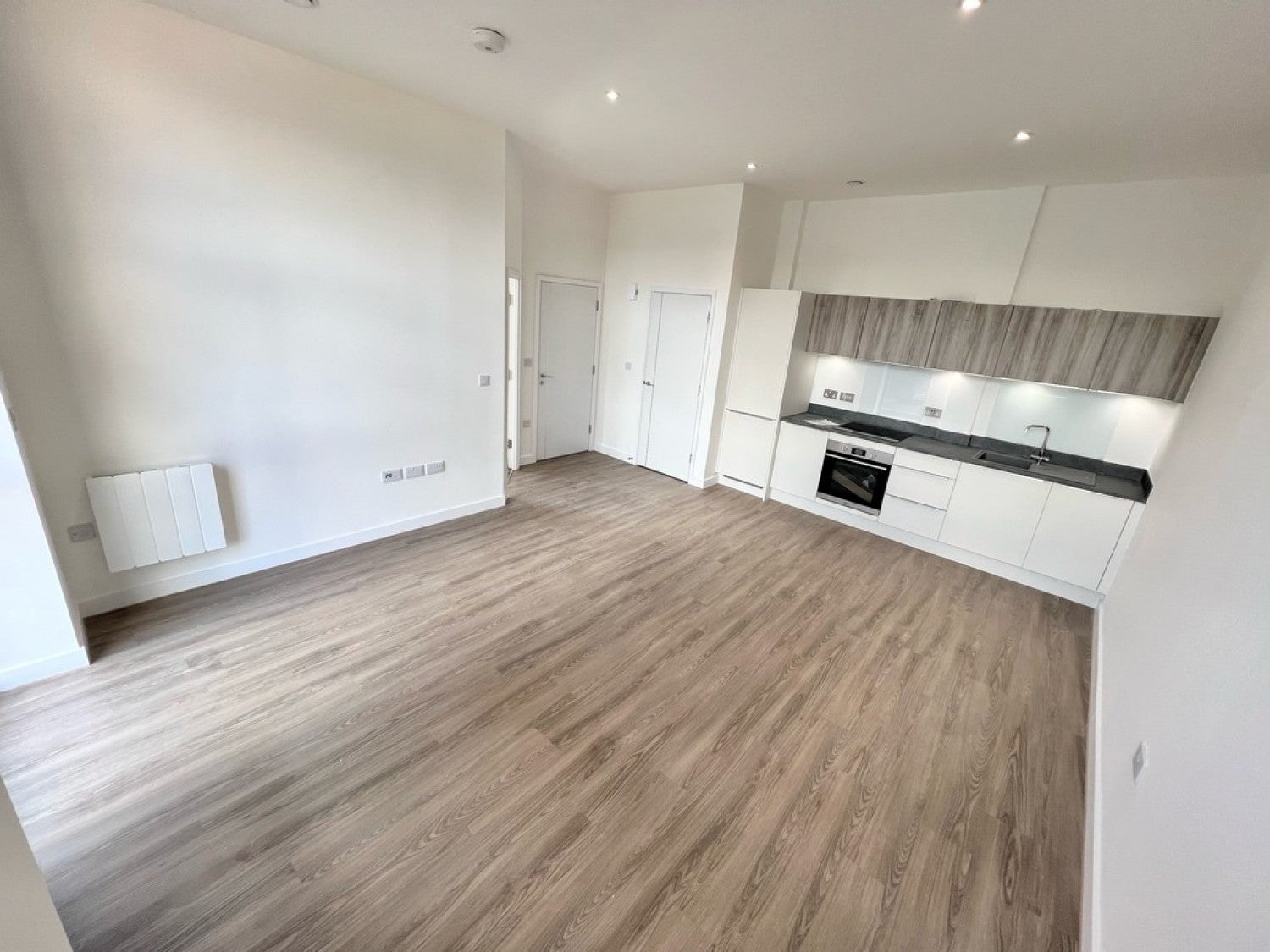 Flat Ashwood Way in Basingstoke and Deane