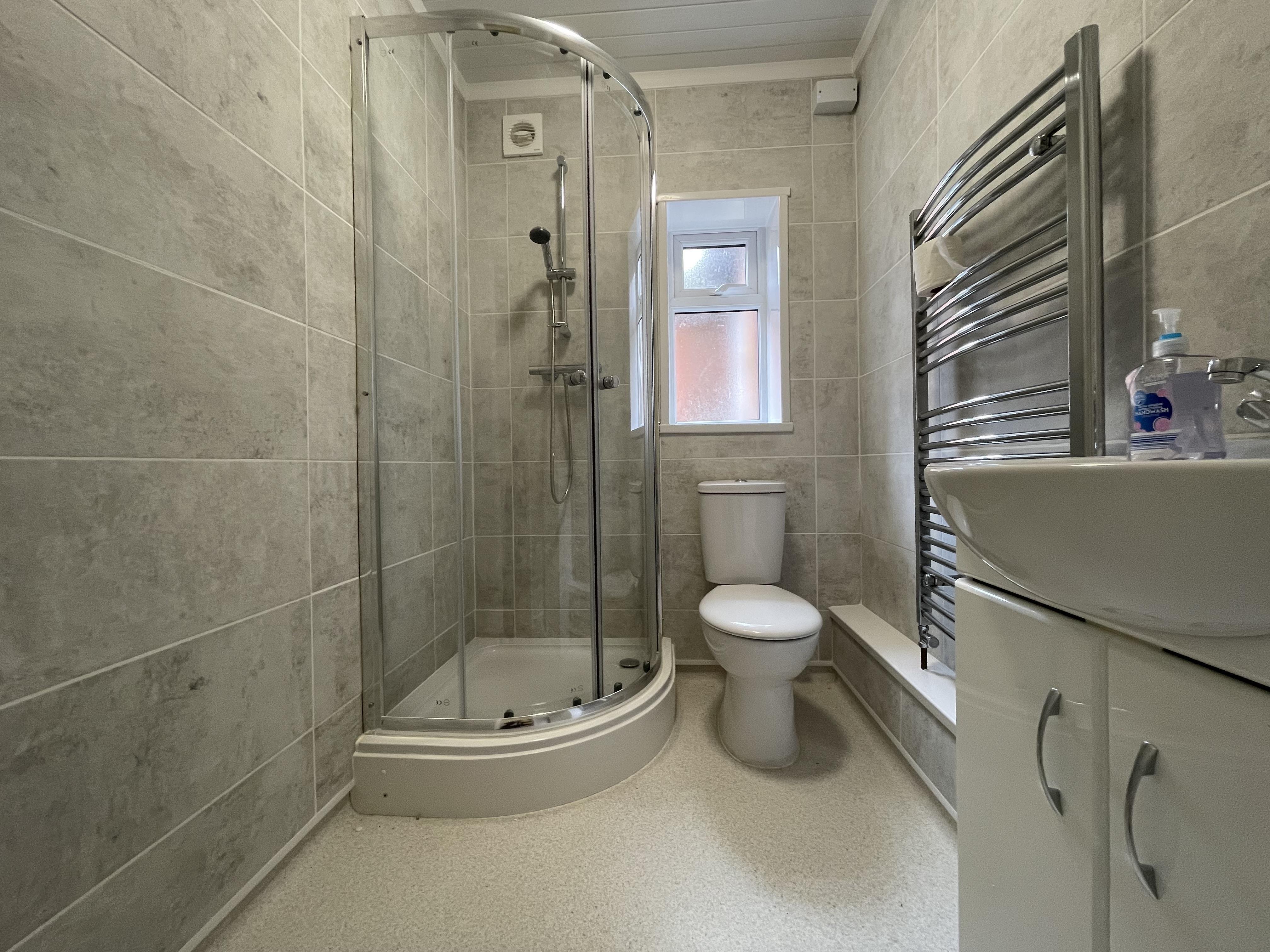 Flat Macnaghten Road in Southampton