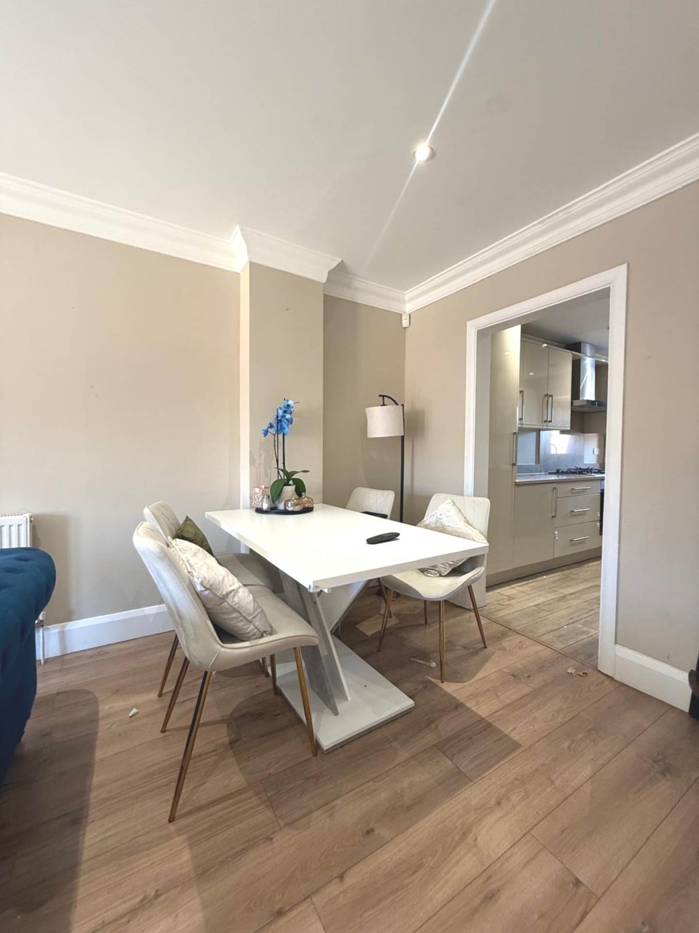 House Vibia Close in Borough of Spelthorne