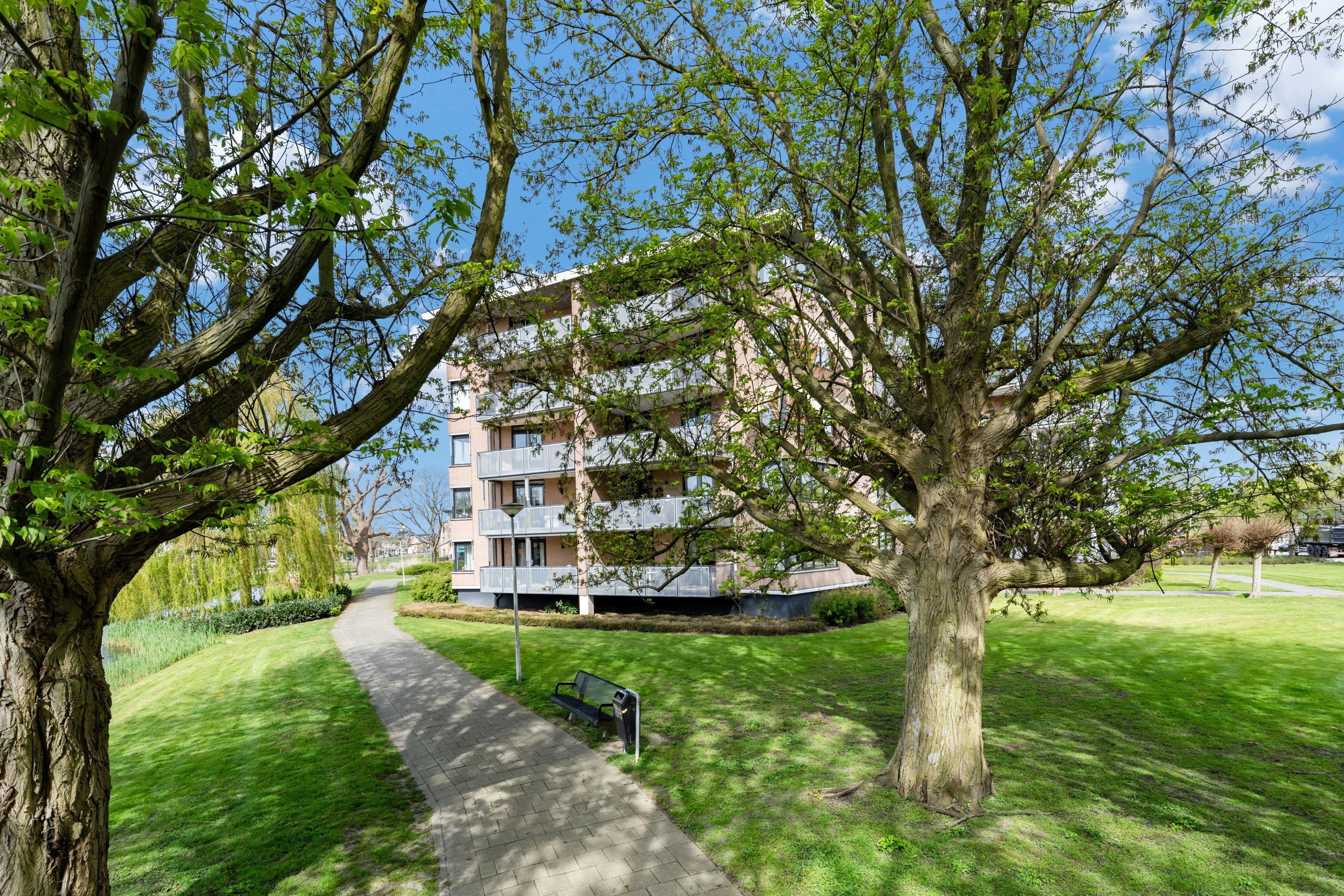 Appartement te koop: Marjoleinlaan 19, Barendrecht