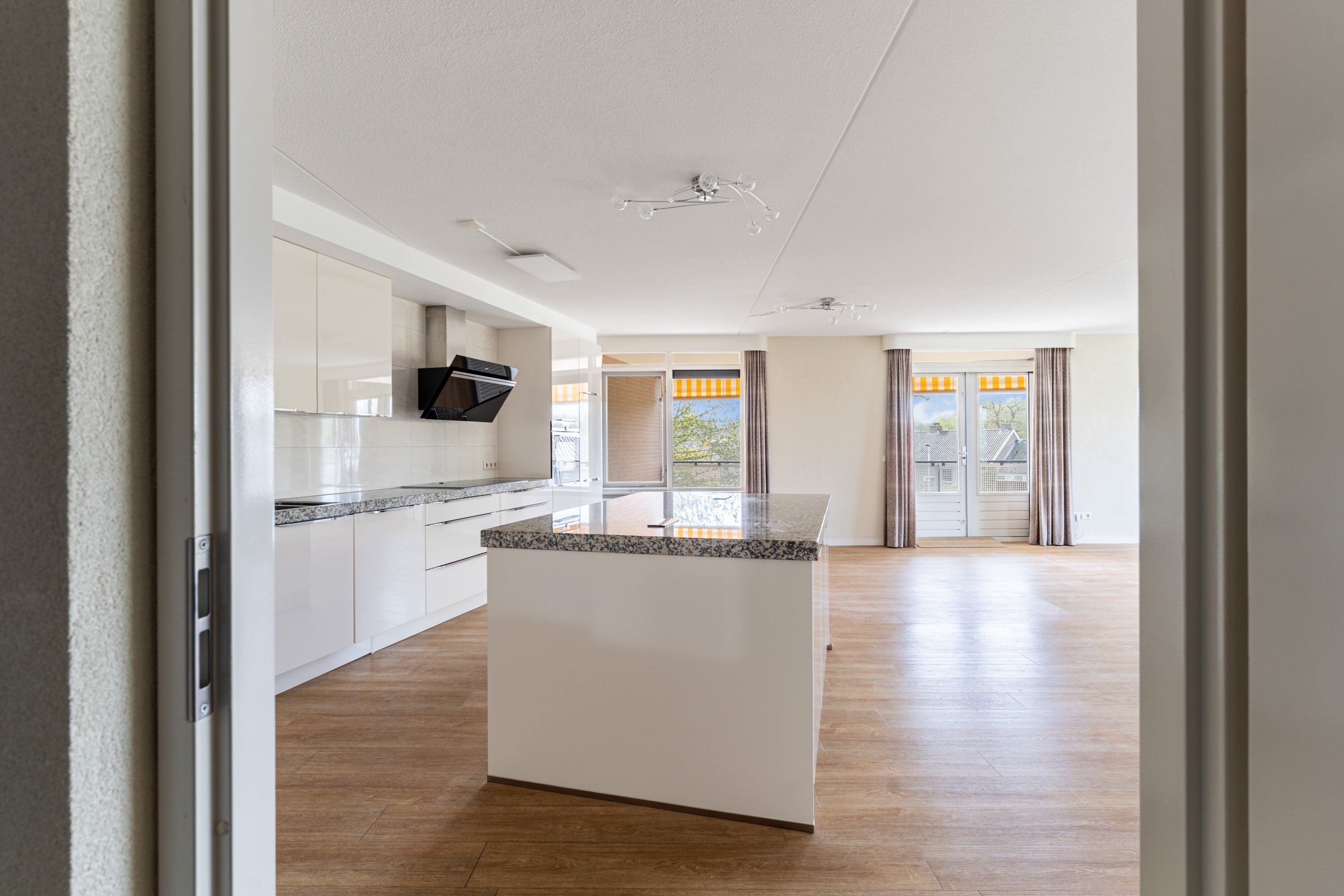 Appartement te koop: Marjoleinlaan 19, Barendrecht