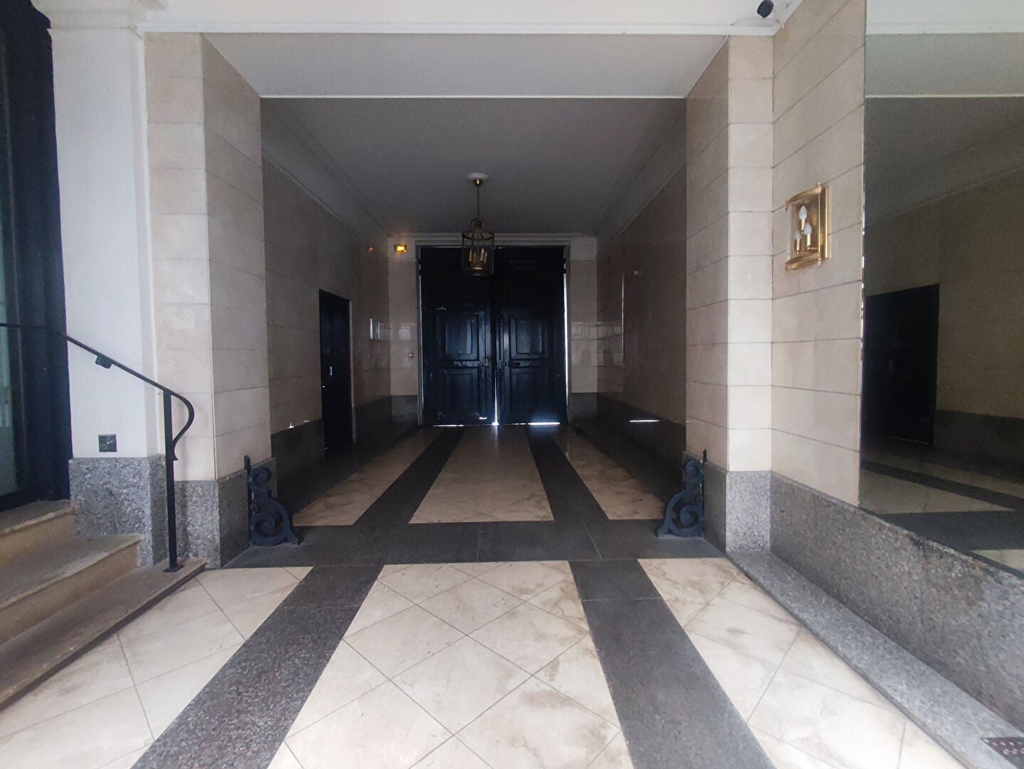 Flat Rue de Choiseul in Paris