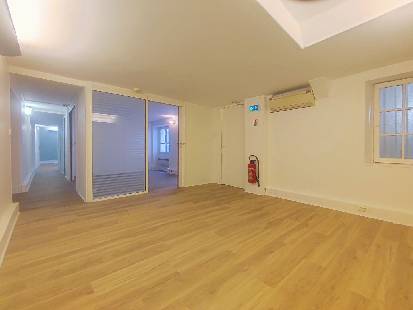 Flat Rue de Choiseul in Paris
