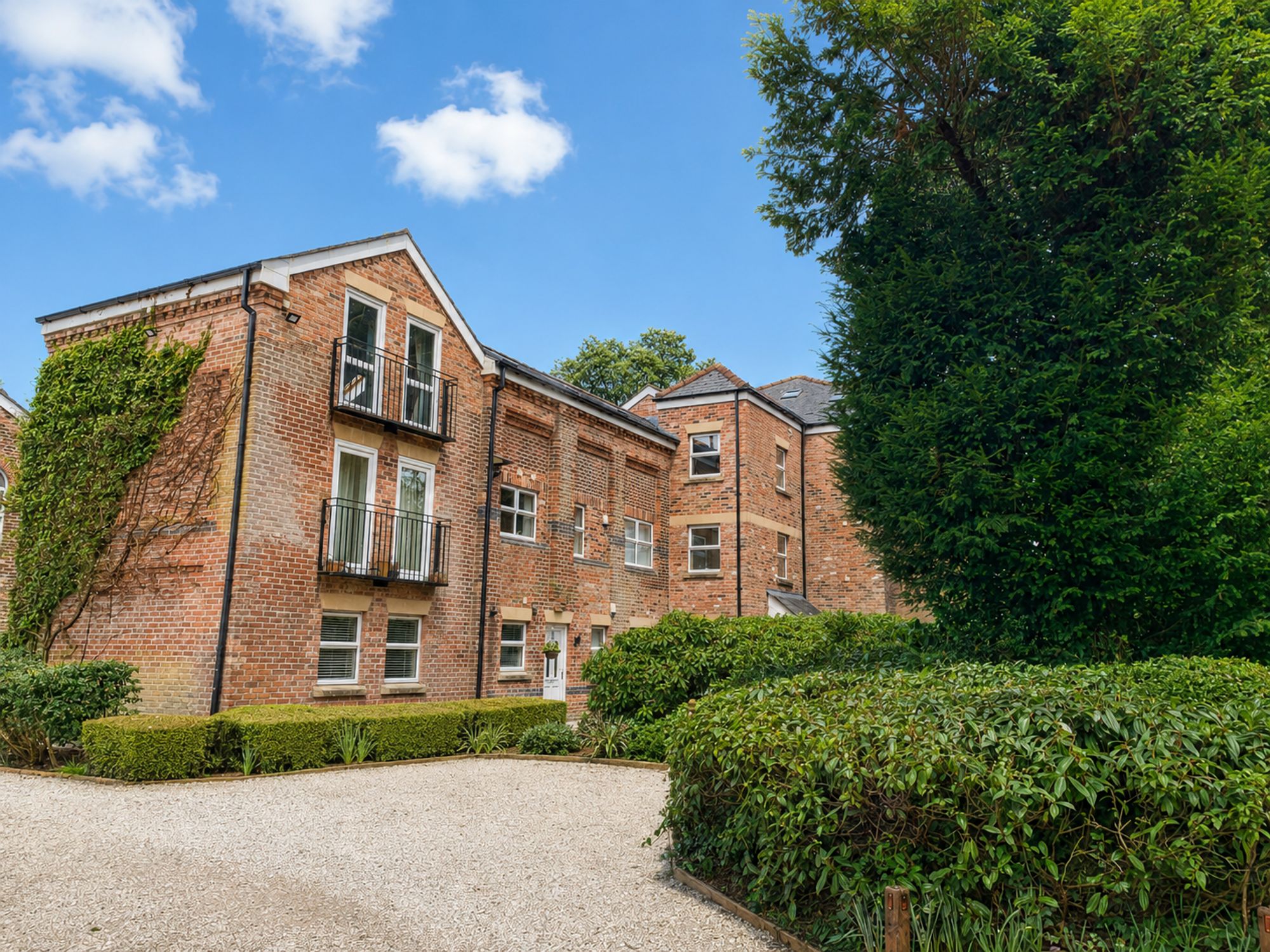 Flat Torkington Road in Marple