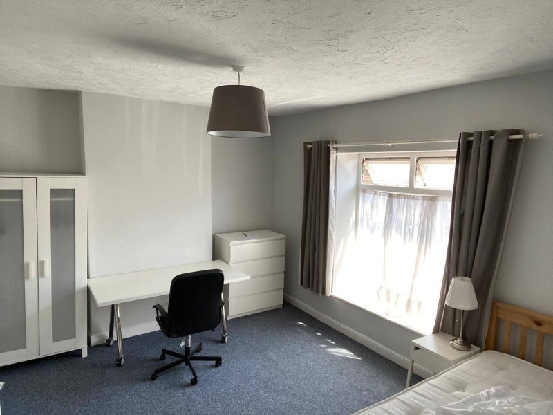 Room Worsley Street in Bristol