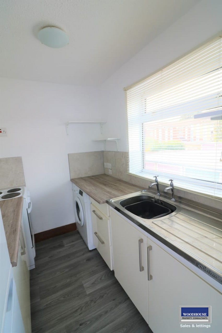 Flat Berners Way in Broxbourne