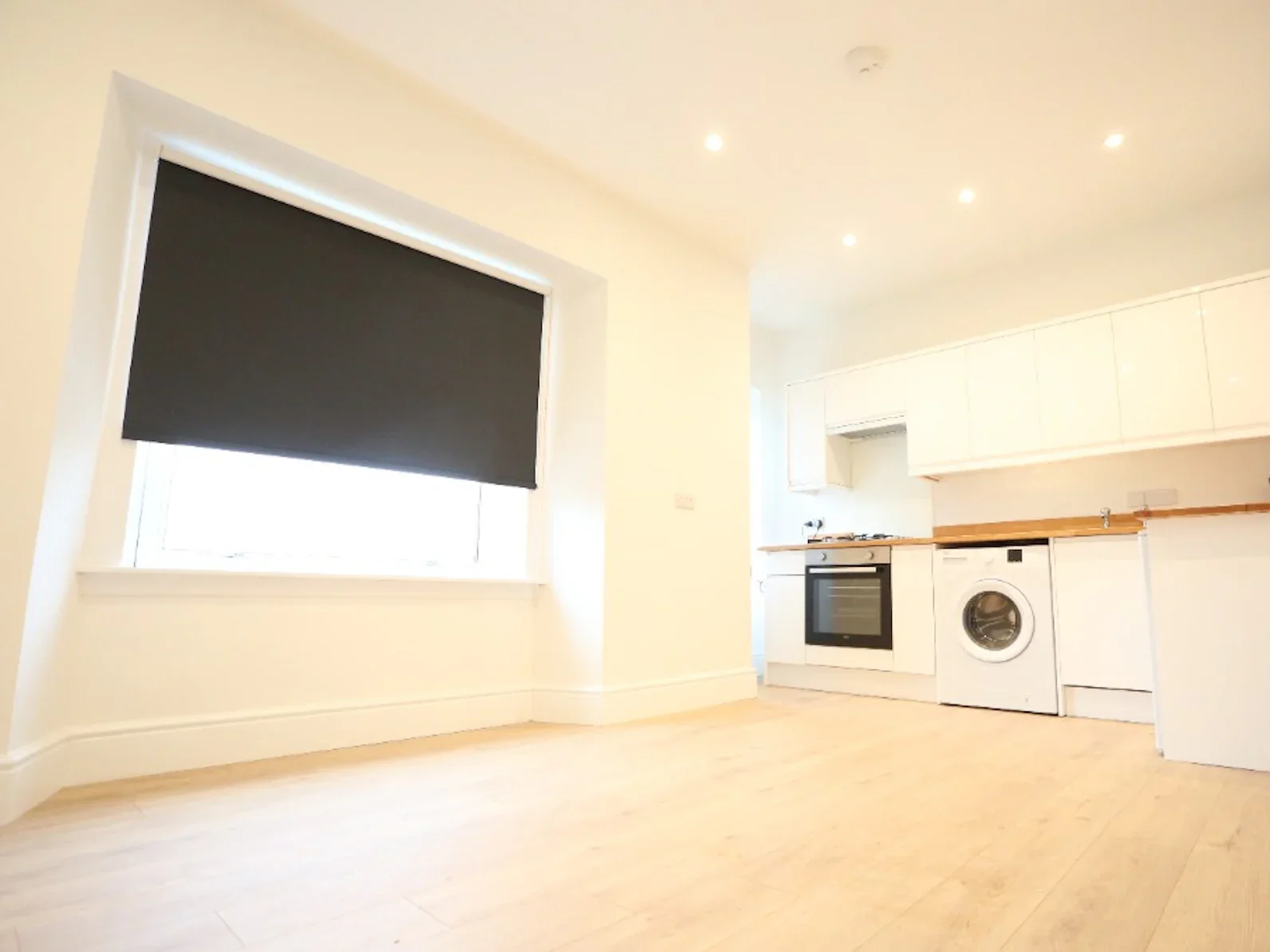 Flat Lanark Road in Edinburgh