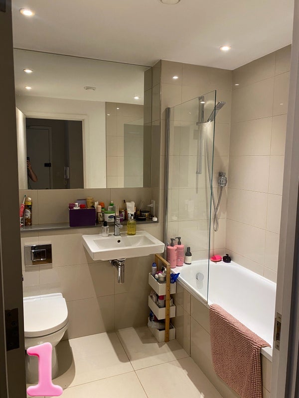 Room Weston Street in Greater London