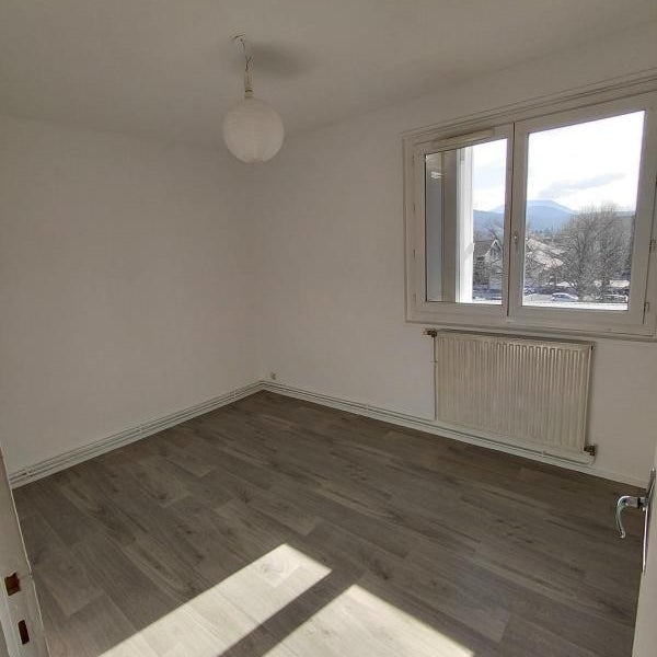 Appartement Rue Joliot-Curie à Saint-Martin-d'Hères