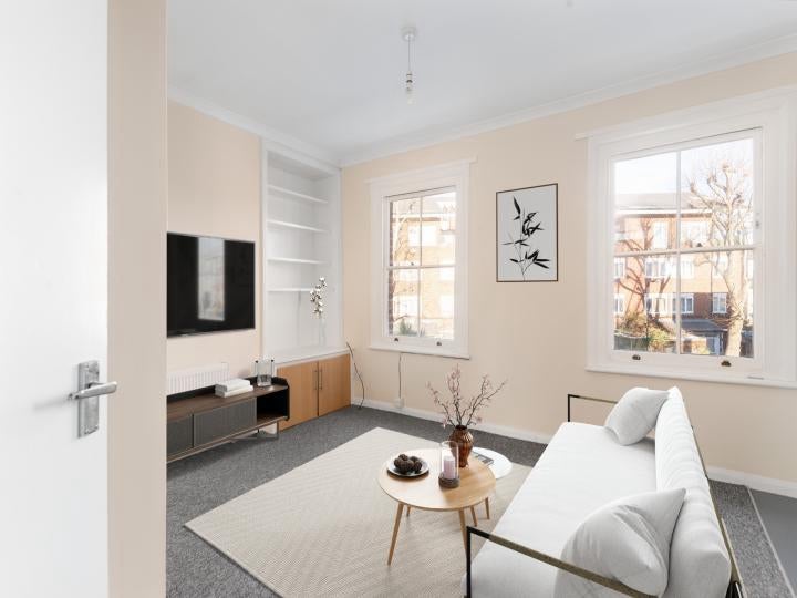 Flat Kingsland Road in Greater London