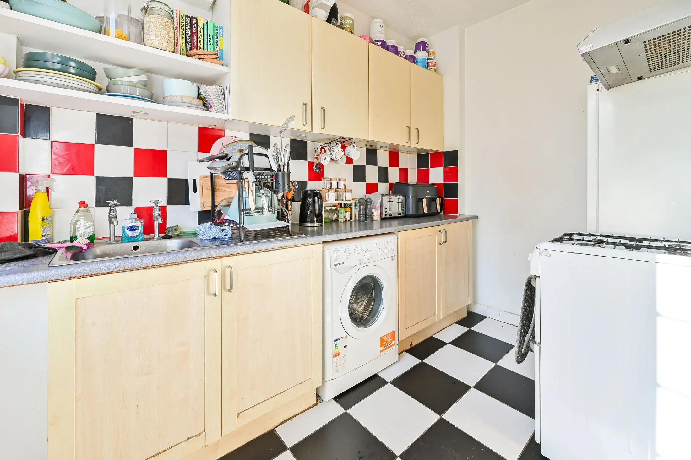 Flat Pump House Close in Greater London