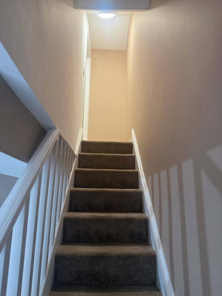 Room Sweetbriar Road in Leicester