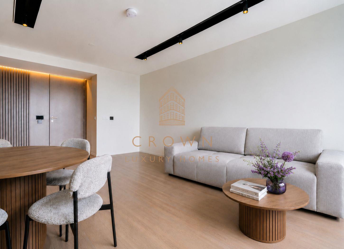 Flat Park Drive in Greater London