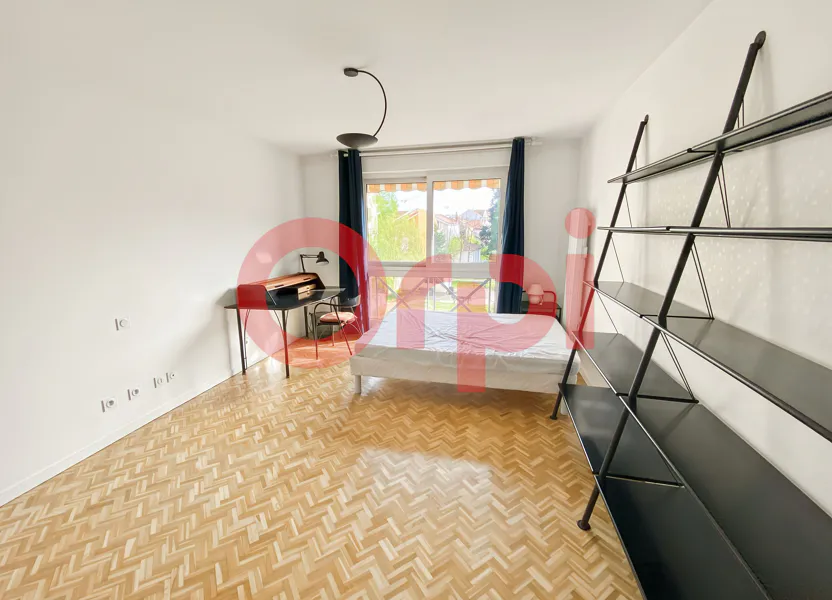 Room Avenue des Frères Lumière in Lyon