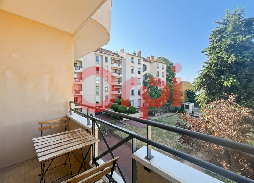 Appartement Avenue des Frères Lumière à Lyon