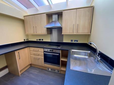 Flat Warwick Street in Rugby