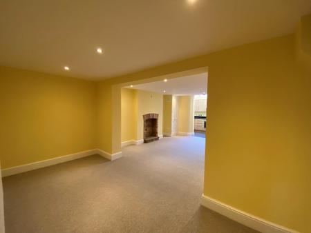 Flat Warwick Street in Rugby