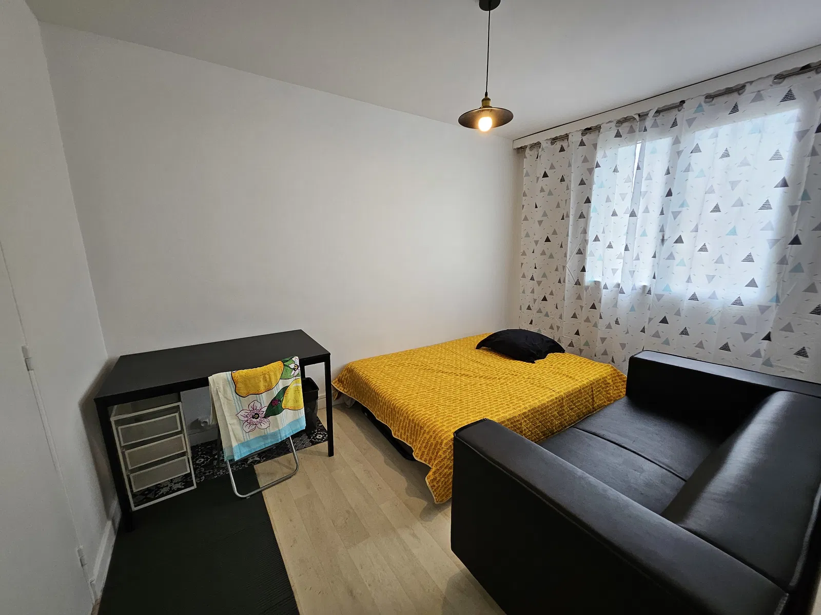 Room Rue de la Poste in Saint-Martin-d'Hères