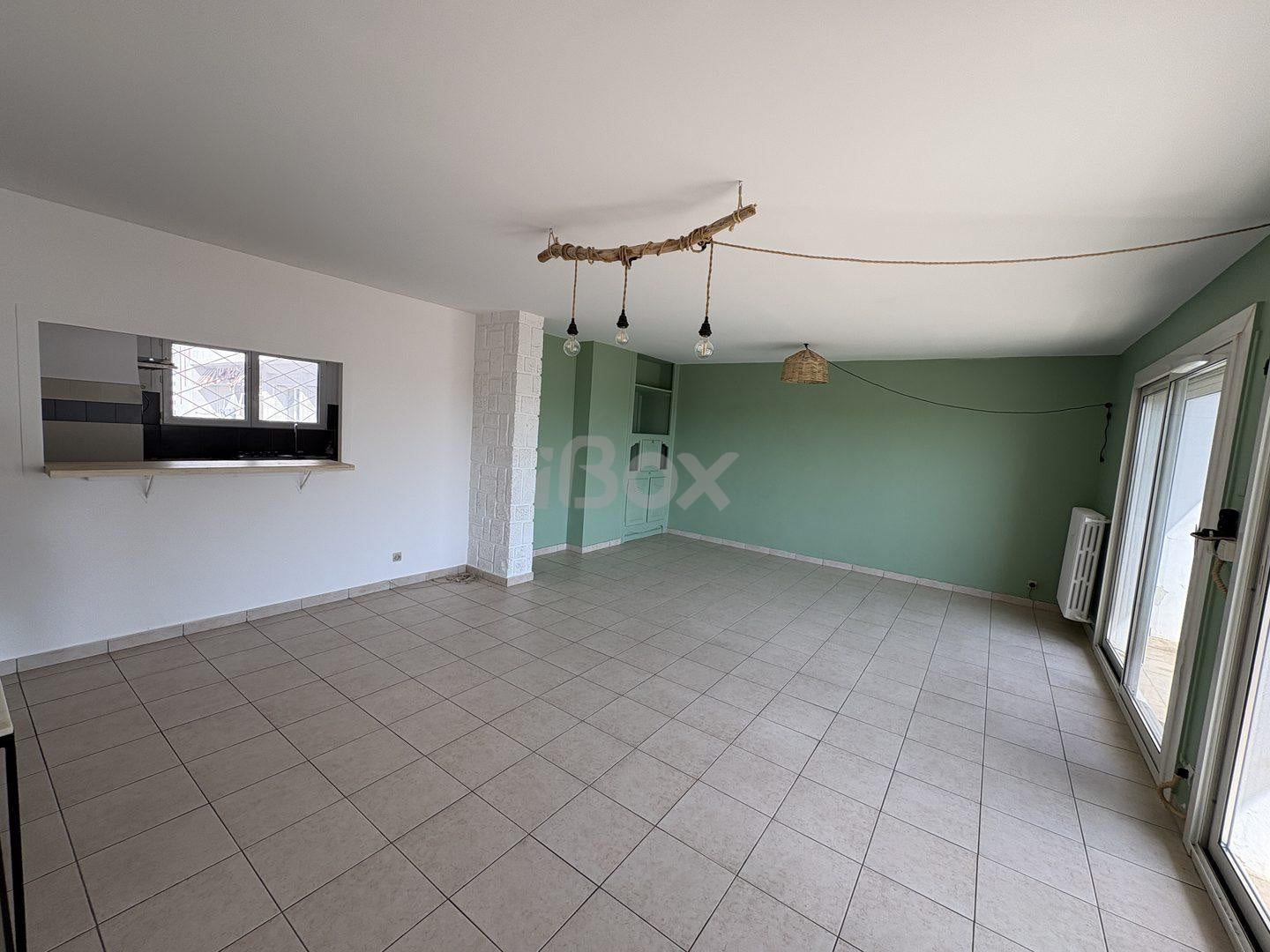 Flat Avenue Lazare Carnot in Toulon