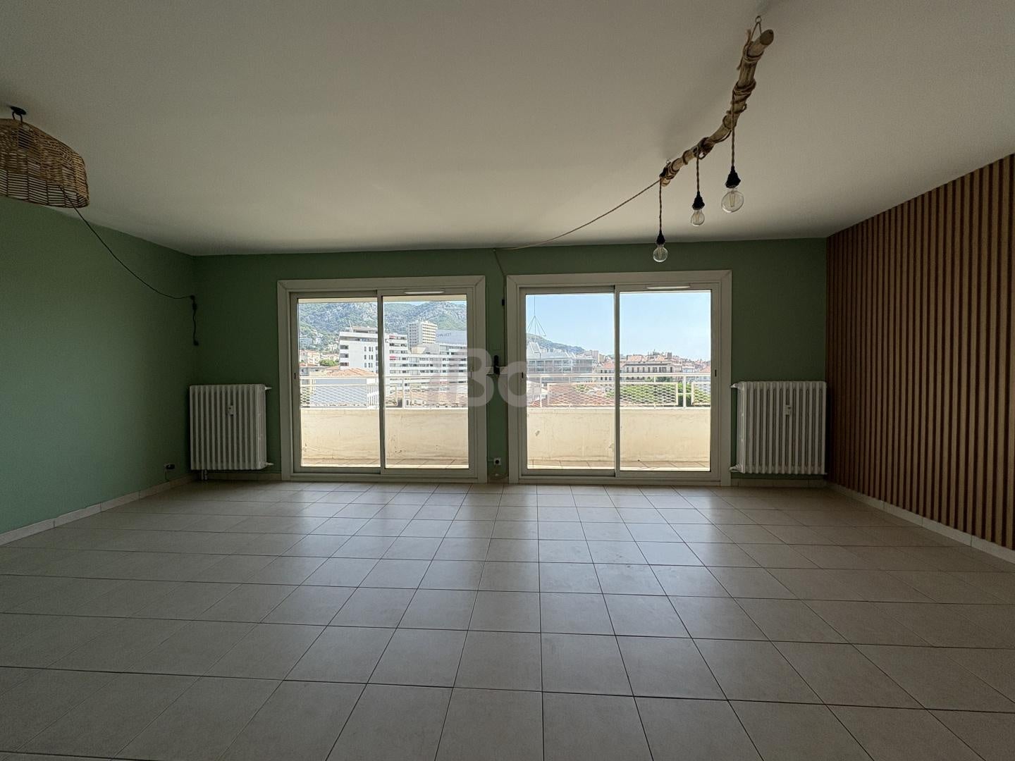 Flat Avenue Lazare Carnot in Toulon