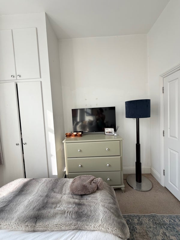 Room Effie Road in Greater London
