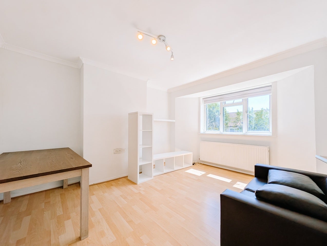 Flat Park Road in Greater London