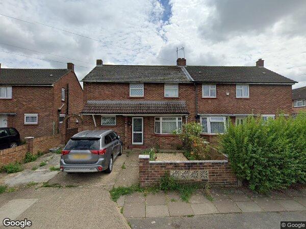 Room Firtree Avenue in Greater London