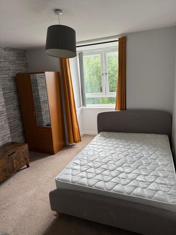 Room Memel Street in Glasgow