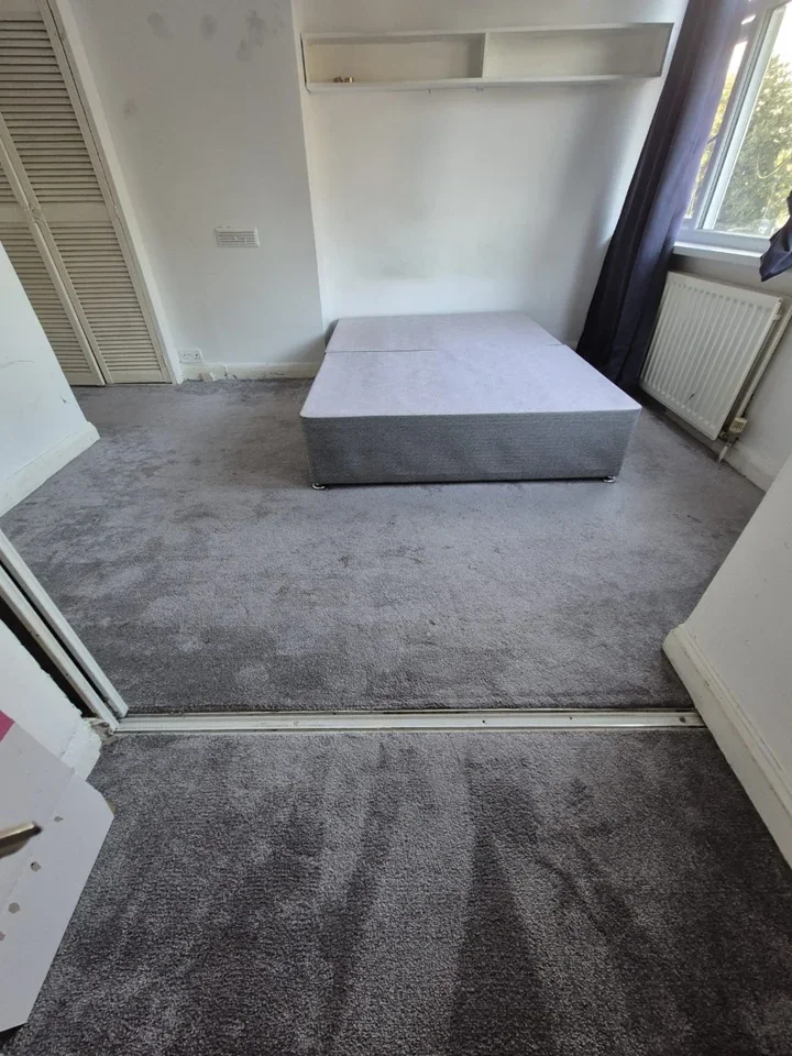 Room Uxbridge Road in Greater London