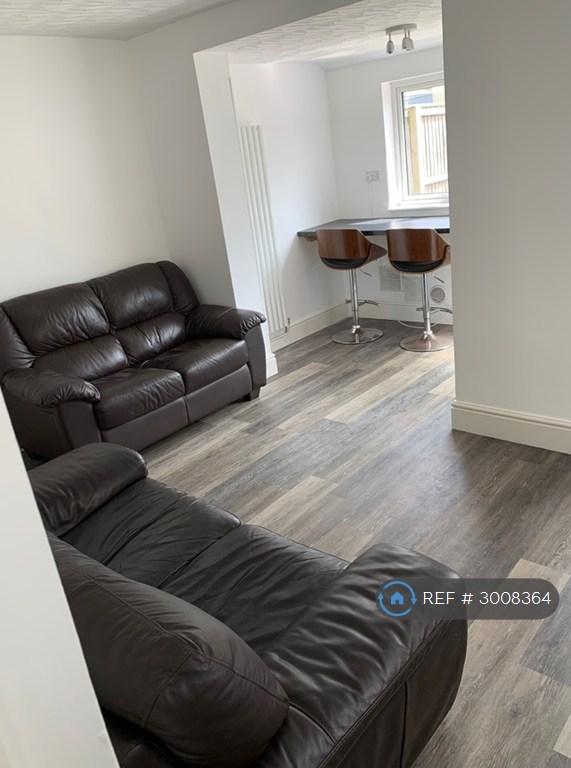 Room Mackie Road in Bristol