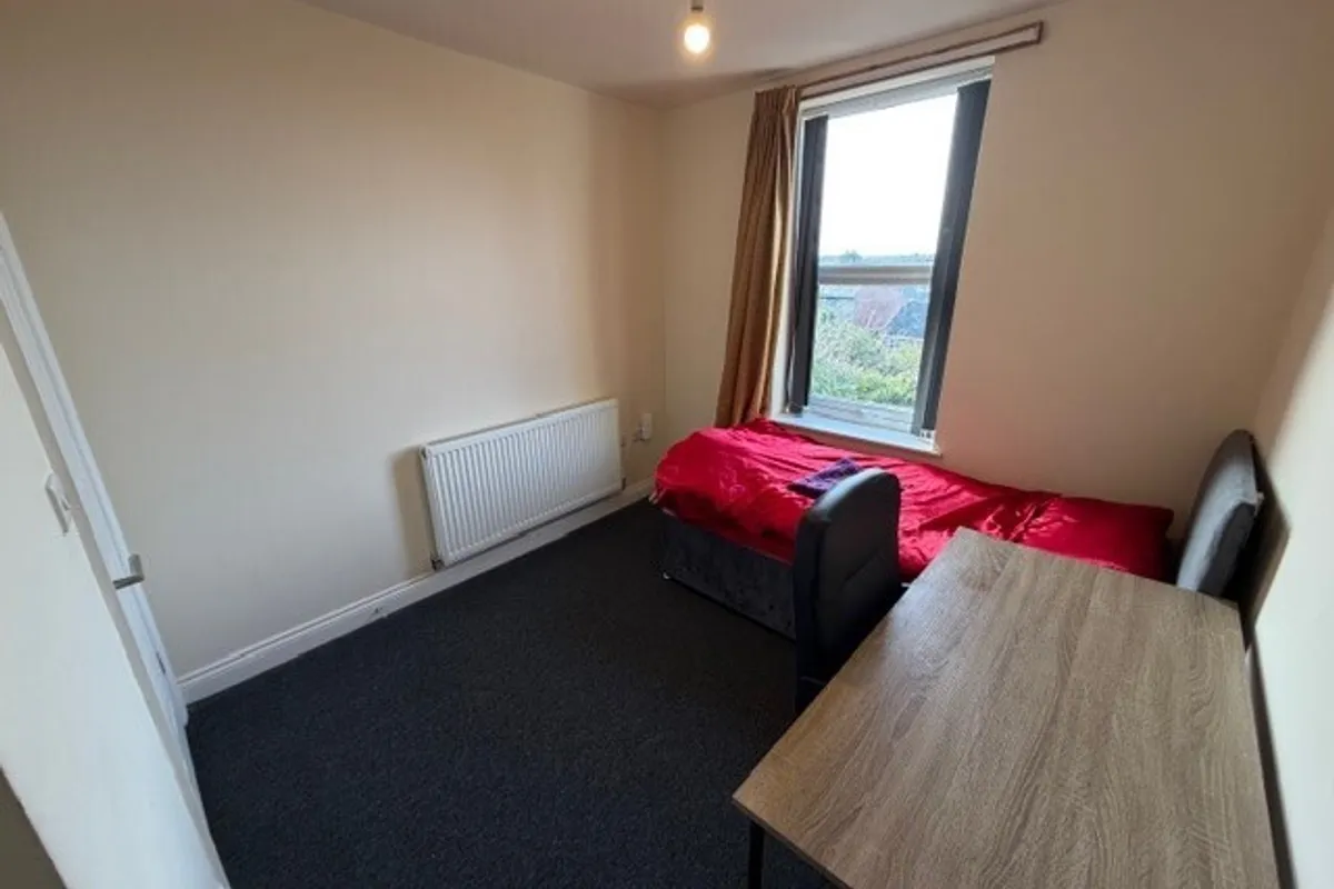 Flat Sackville Street in Barnsley