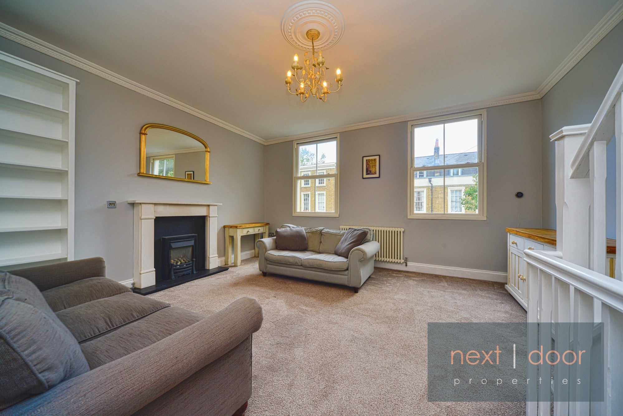 Flat Grosvenor Park in Greater London