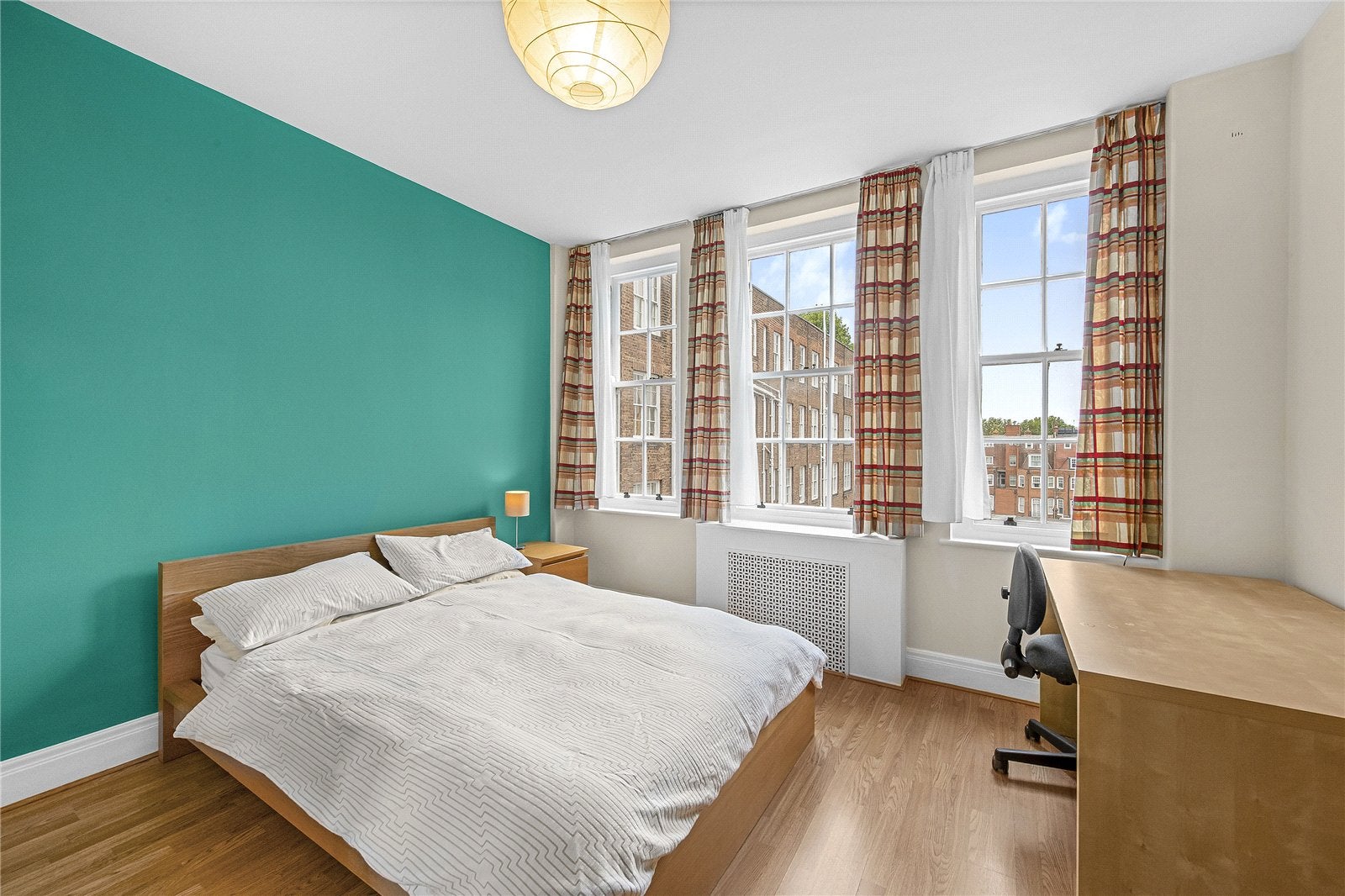 Flat Queensway in City of Westminster