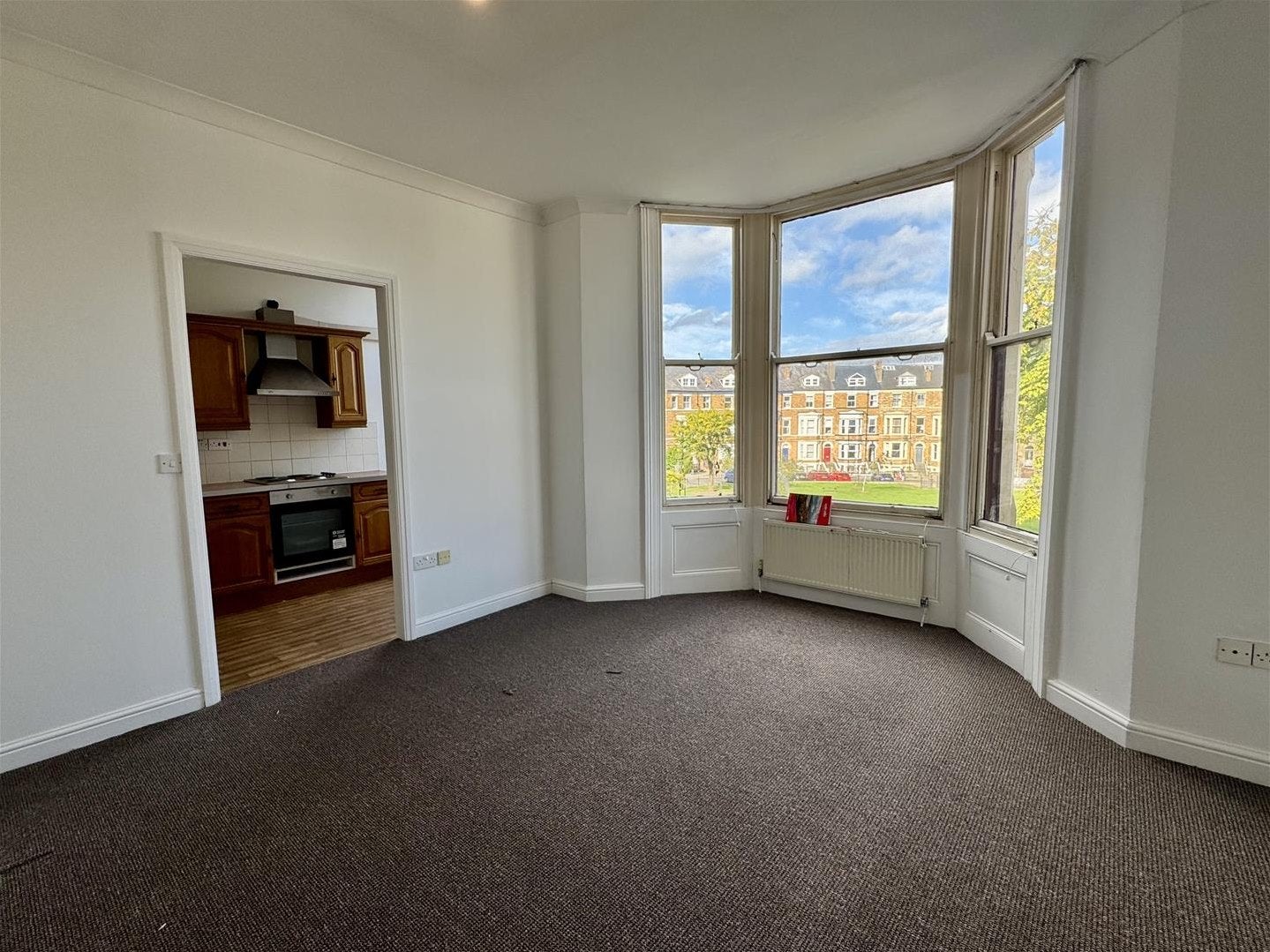Flat Albemarle Crescent in Scarborough