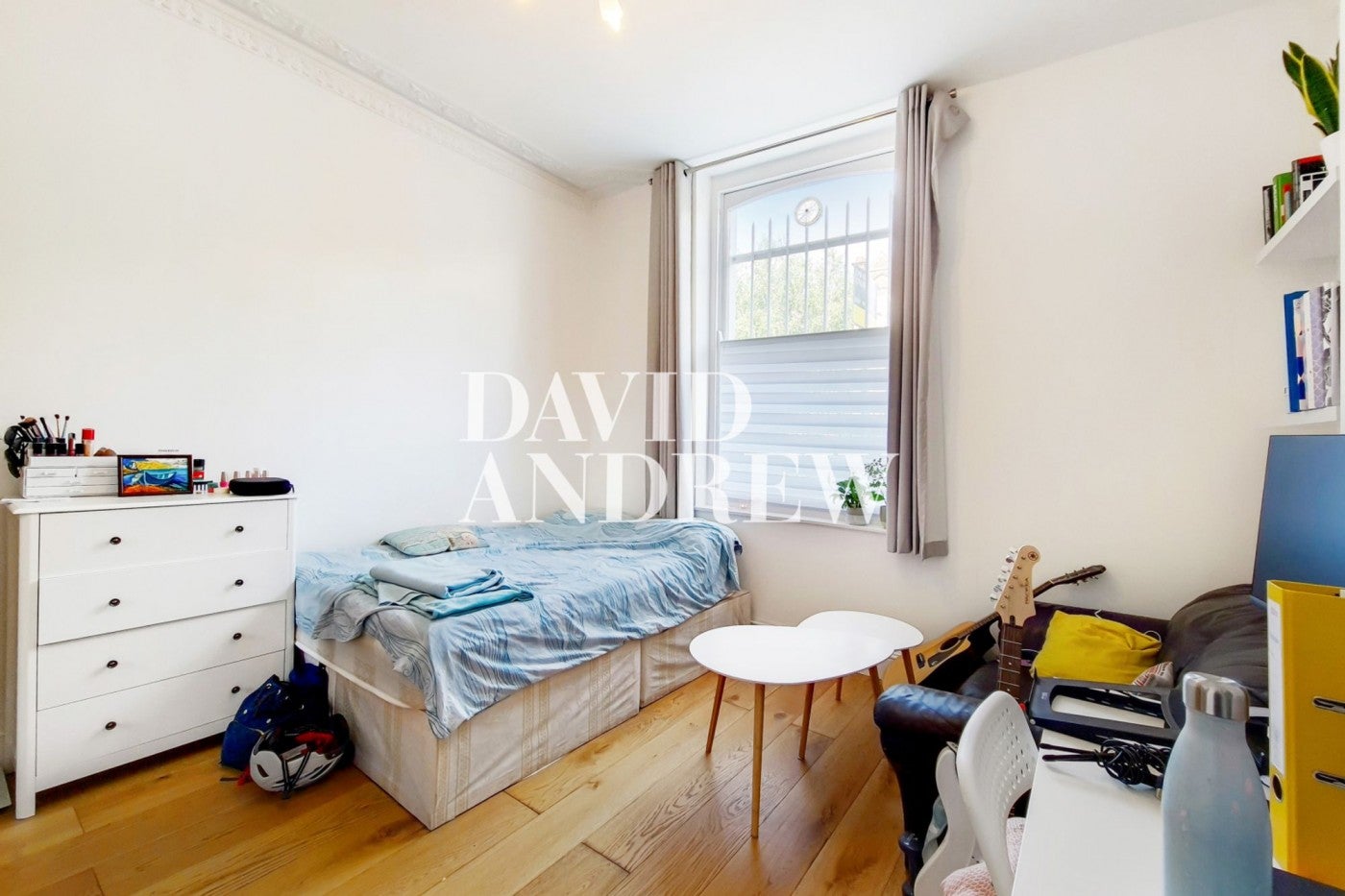 Flat Lotus Mews in Greater London