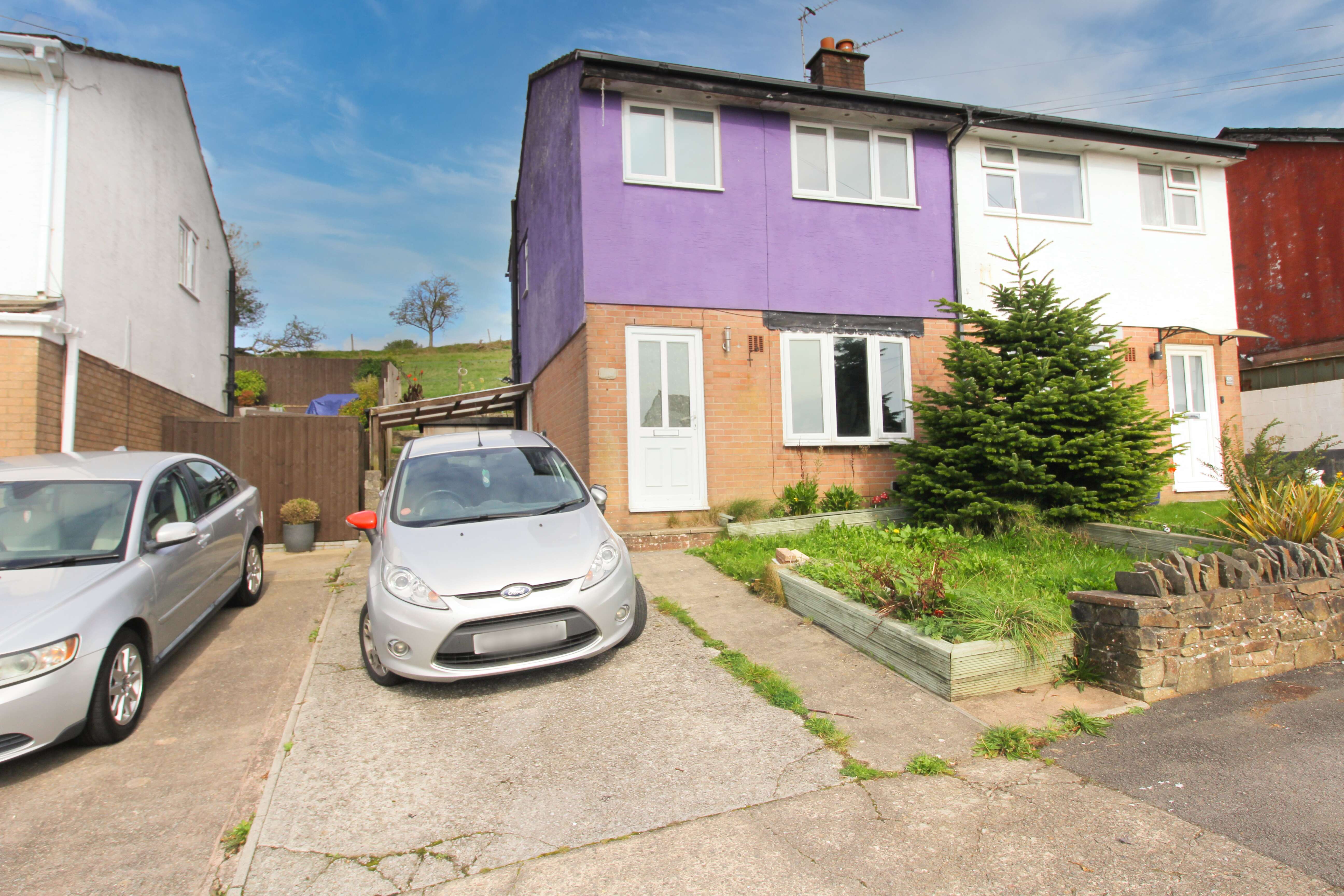 House Meadow Rise in Bryncae