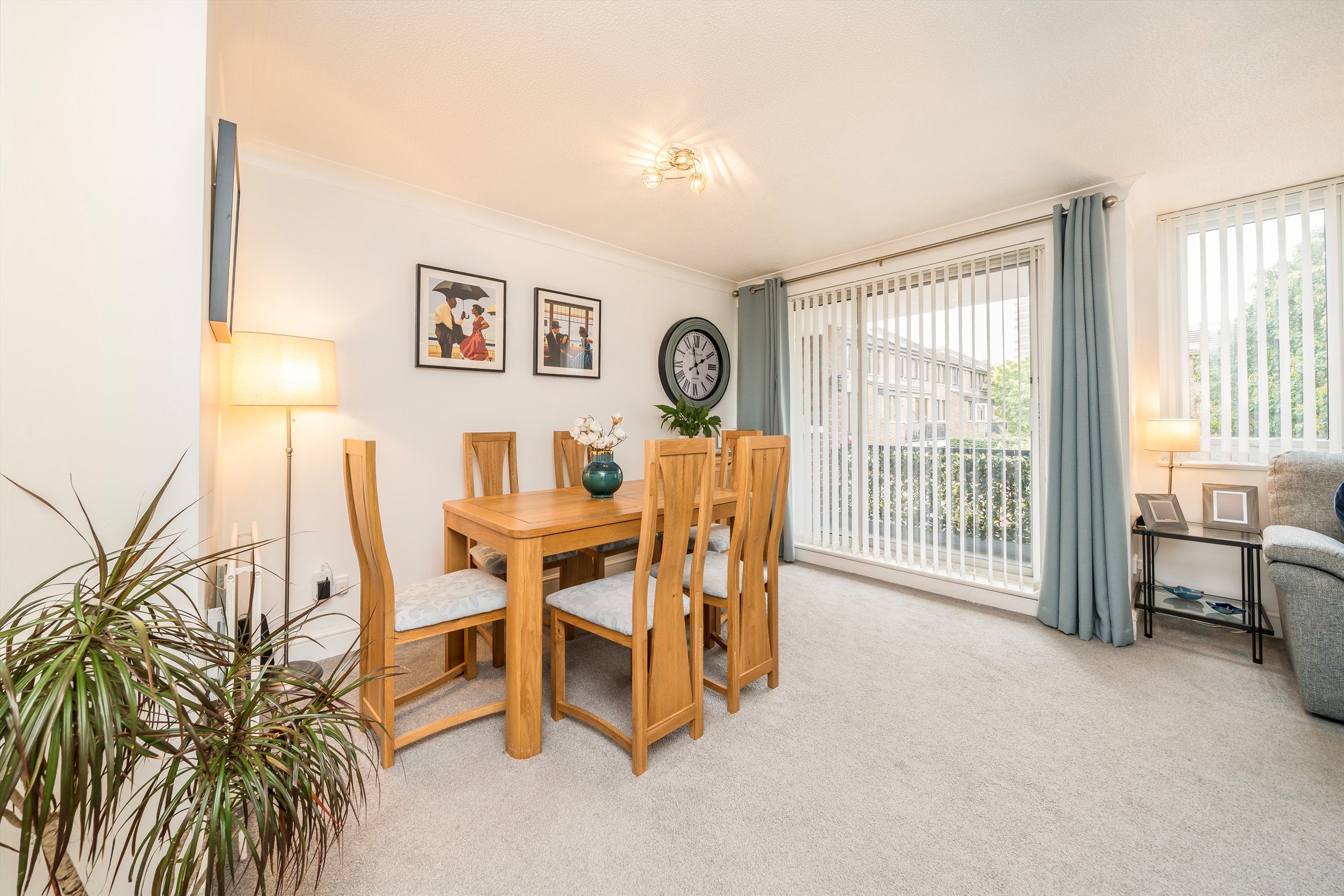 Flat Cheryls Close in Greater London