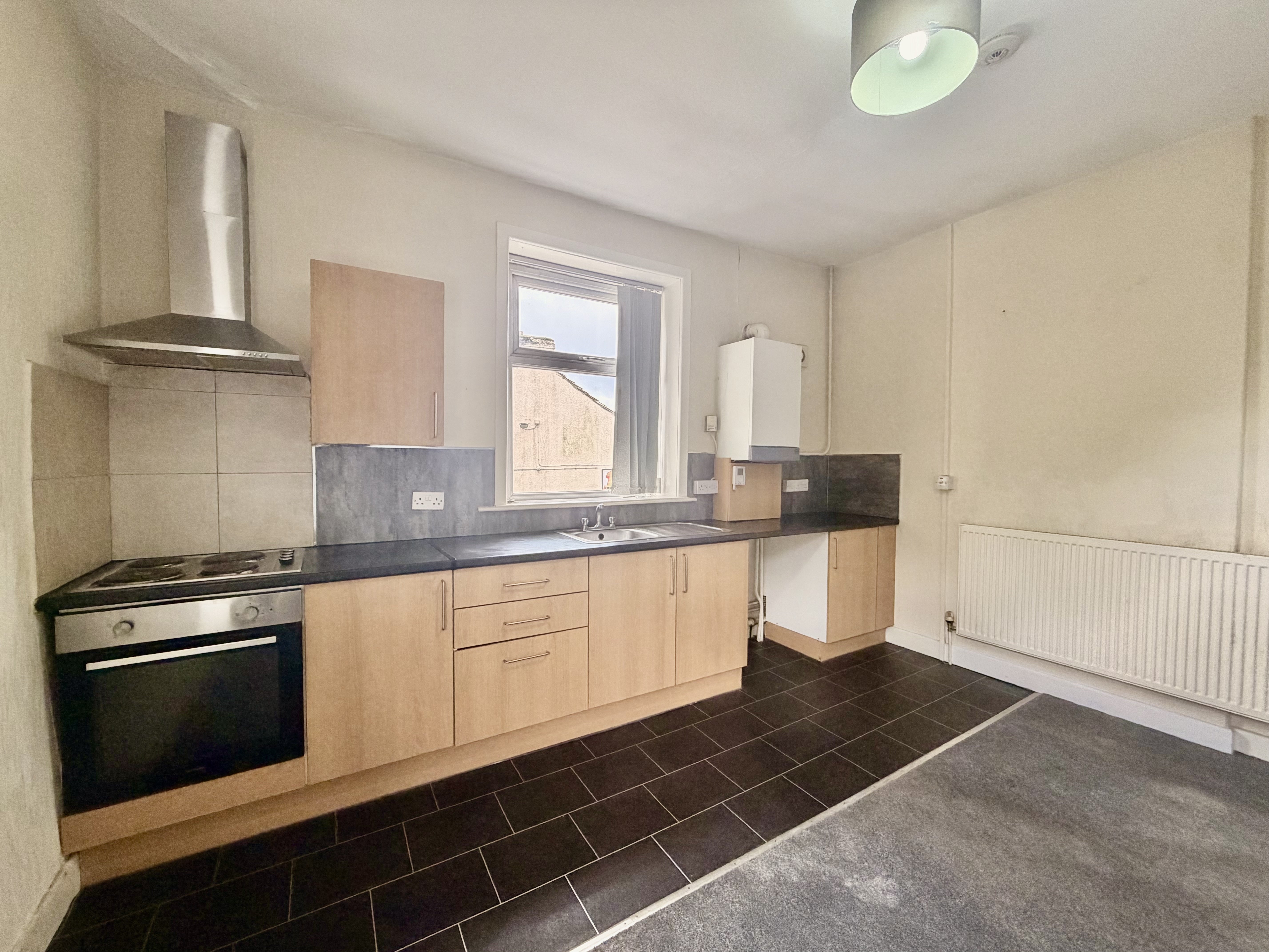 Flat Gannow Lane in Padiham