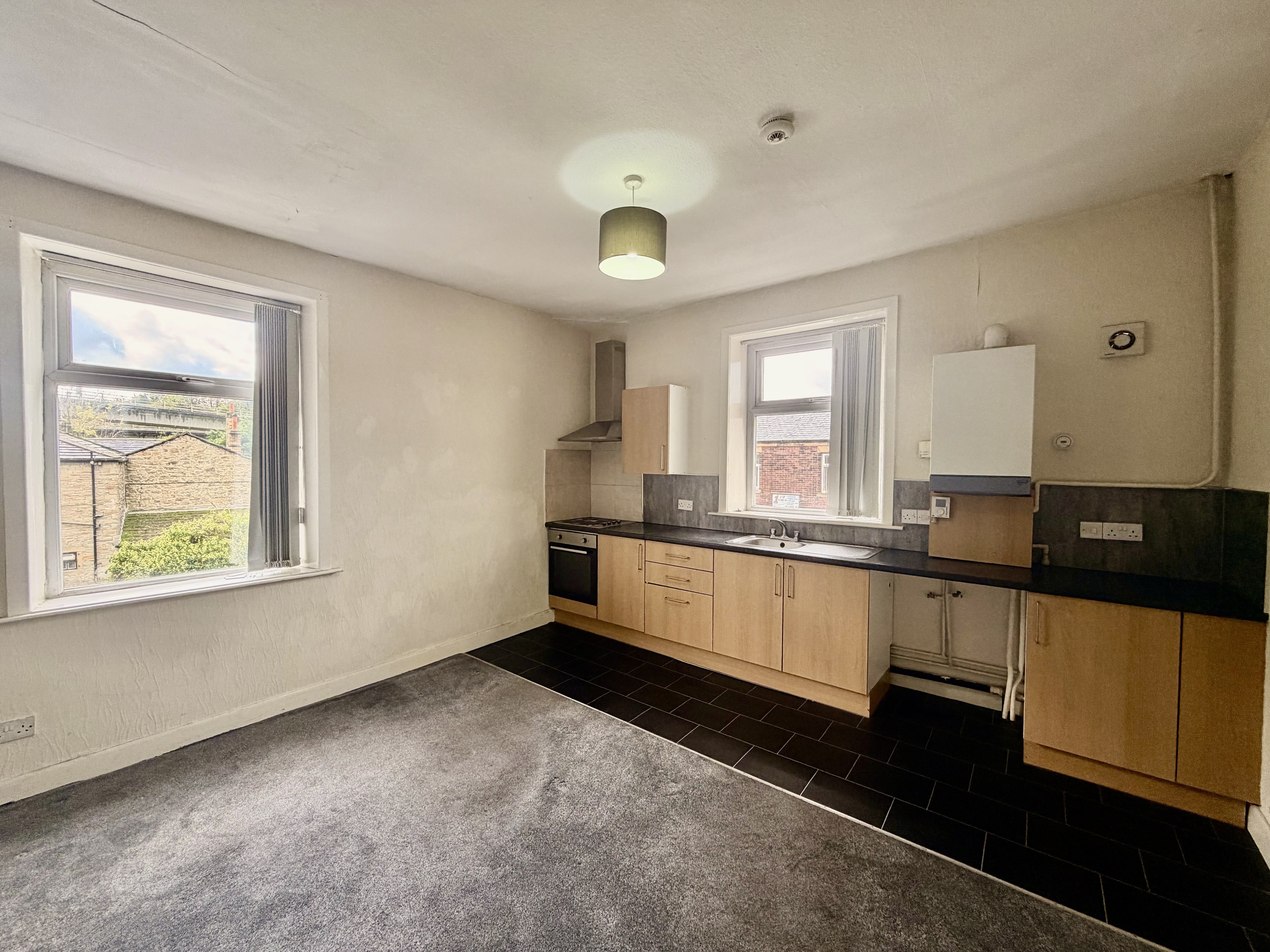 Flat Gannow Lane in Padiham