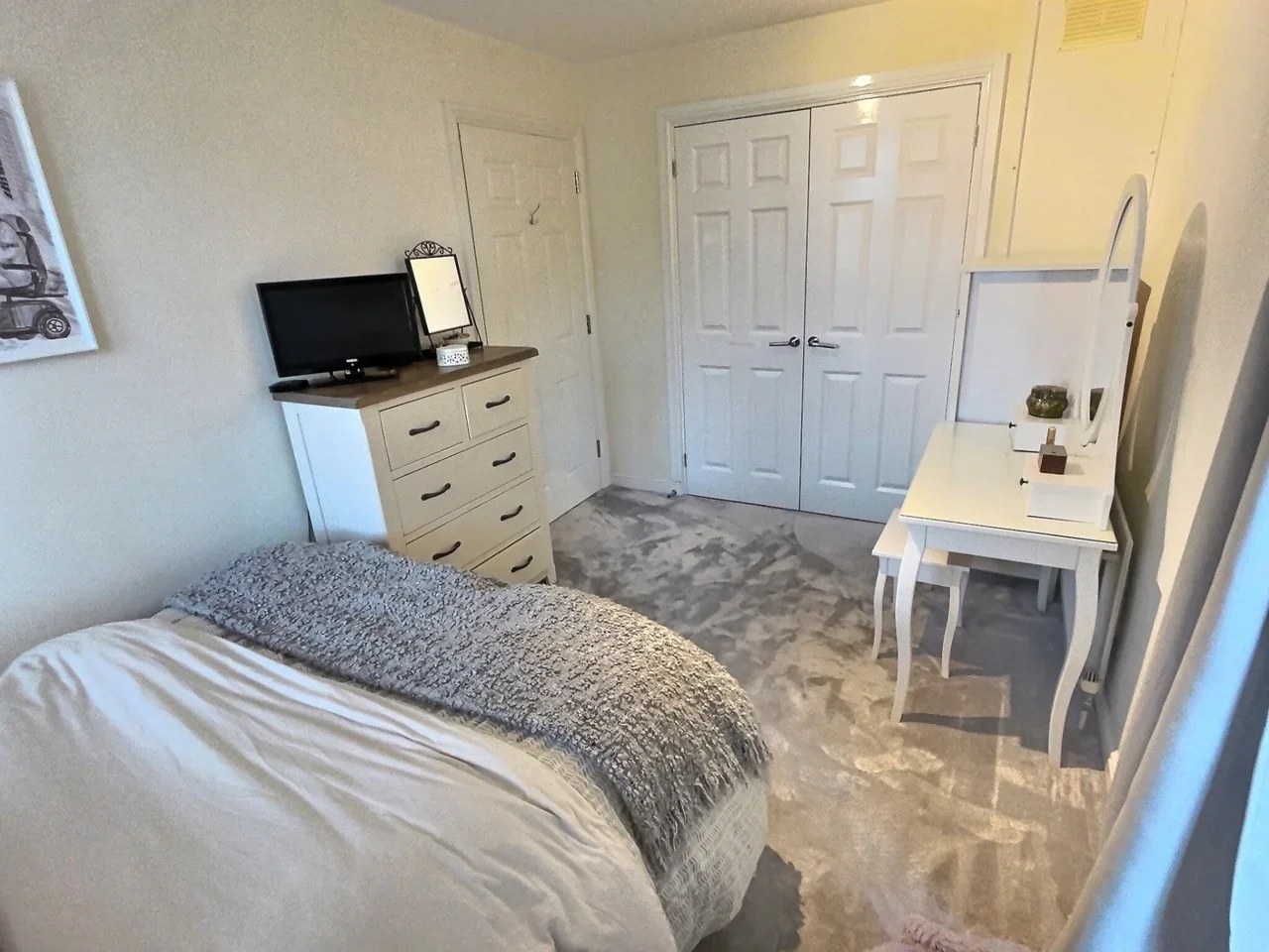 Flat Fortess Road in Greater London