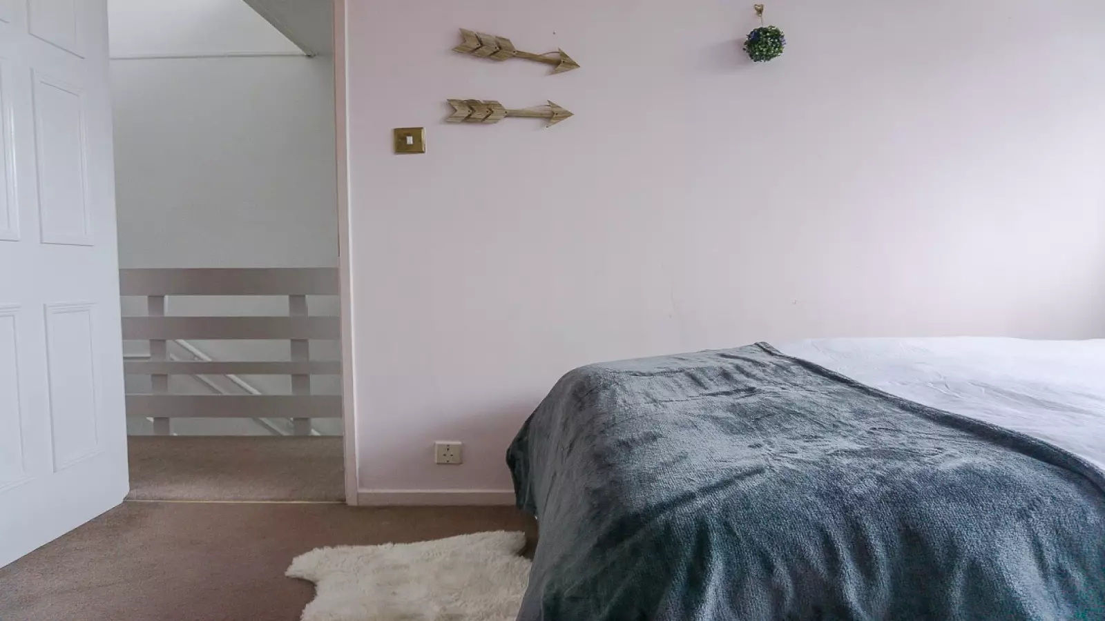 Flat Pearscroft Road in Greater London
