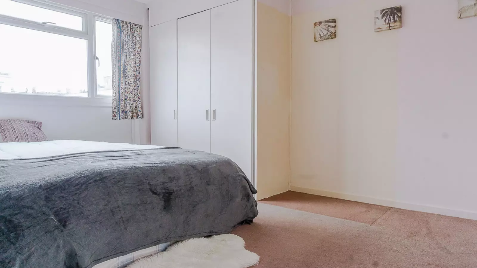 Flat Pearscroft Road in Greater London