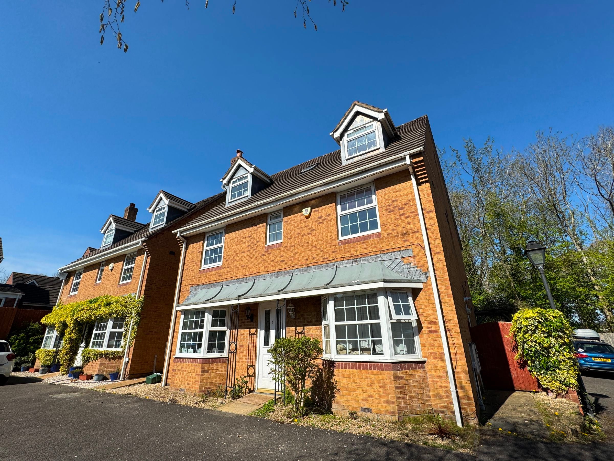 Flat Casson Drive in Stoke Gifford