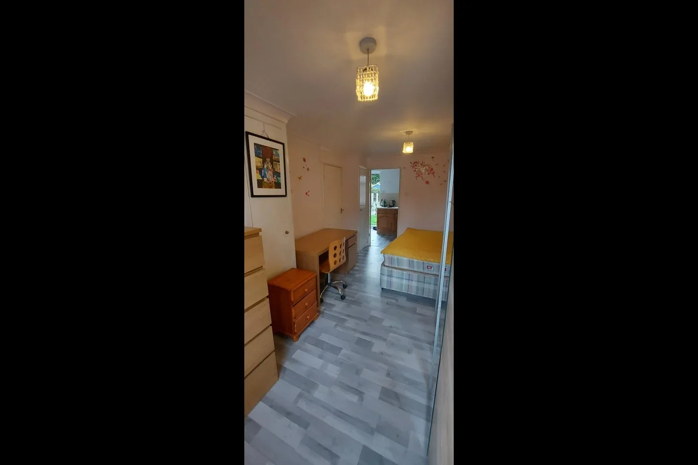 Flat Sonia Gardens in Greater London