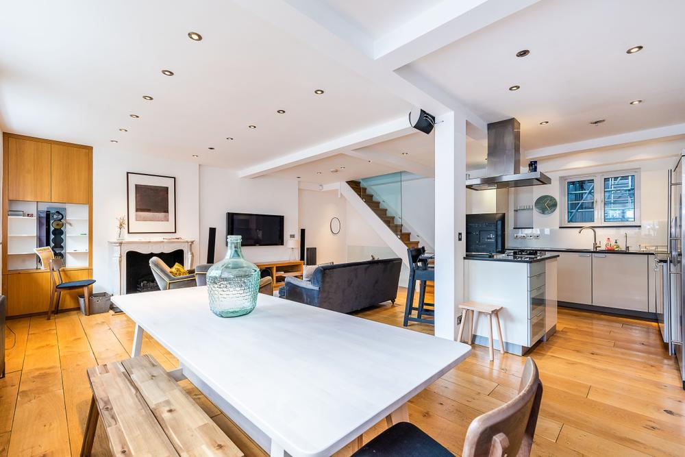 House Montagu Mews North in City of Westminster