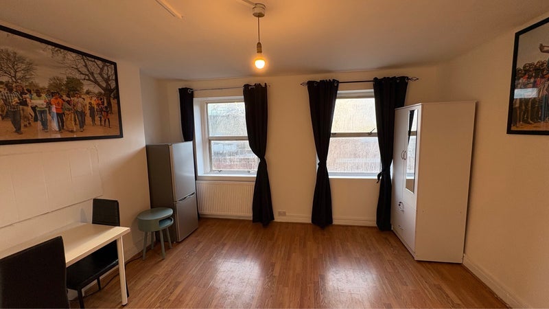 Room Osborn Street in Greater London