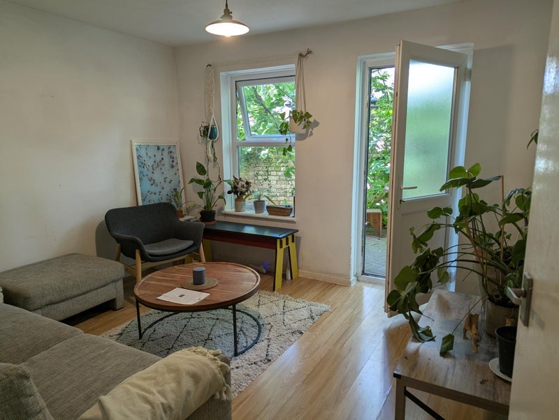 Room Eleanor Road in Greater London