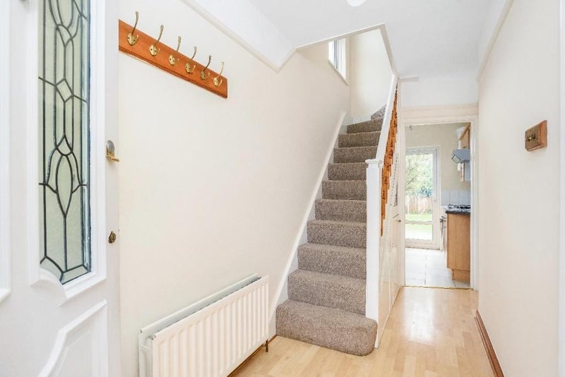 Room Landstead Road in Greater London