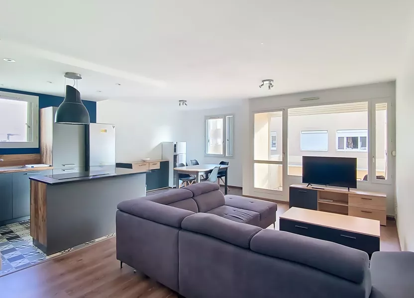Flat Place René Cassin in Bourgoin-Jallieu